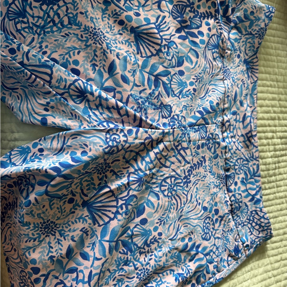 Lilly Pulitzer Blue and Pink Patterned Women Shorts